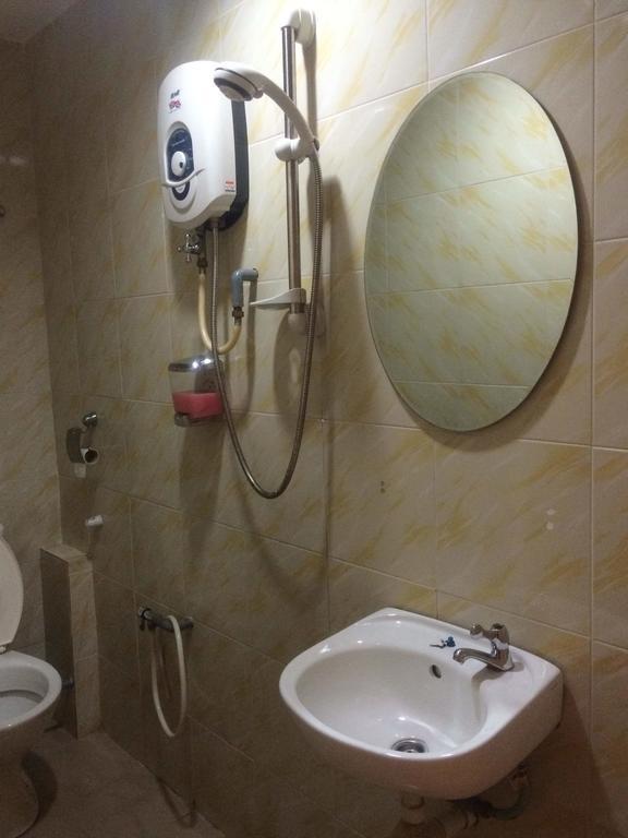 City Star Hotel Kulai Zimmer foto