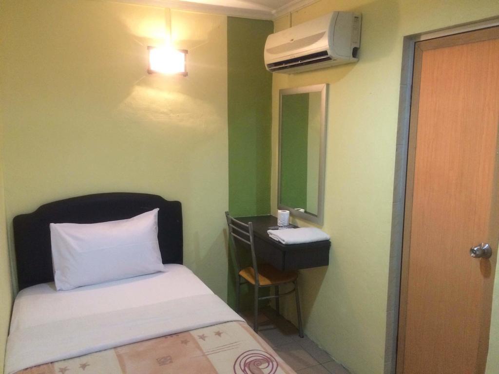 City Star Hotel Kulai Zimmer foto