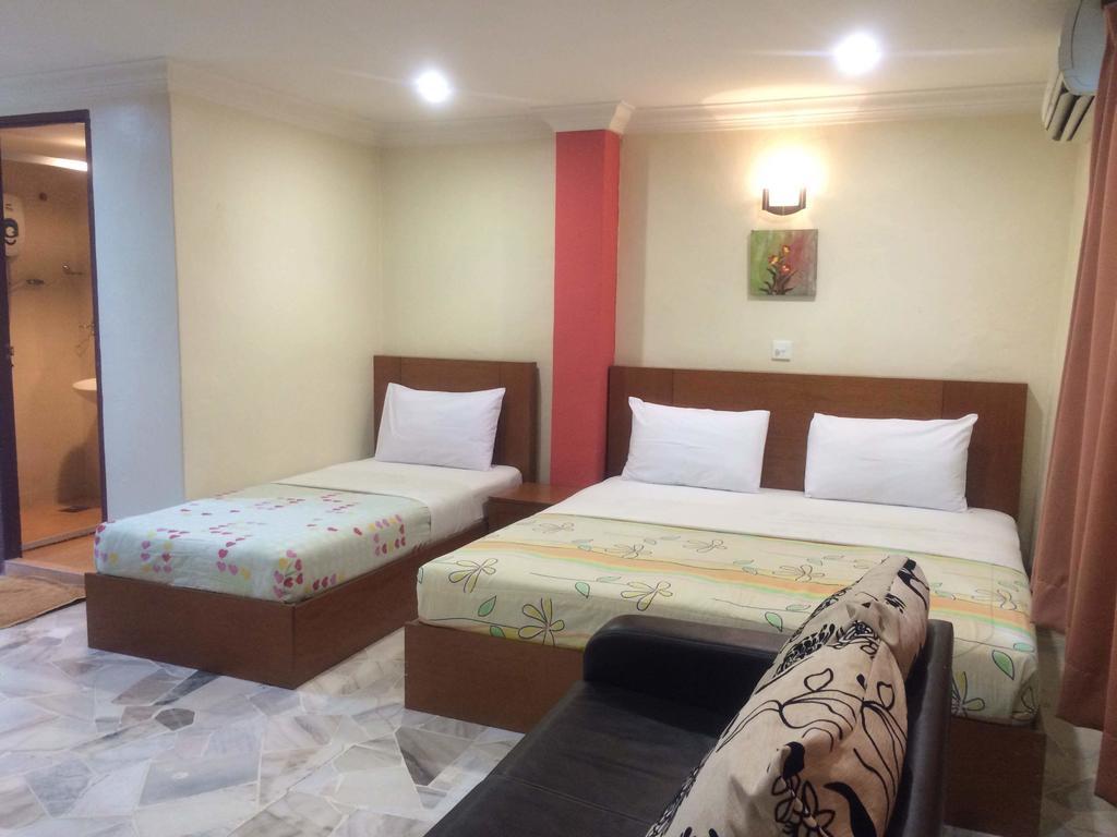 City Star Hotel Kulai Zimmer foto